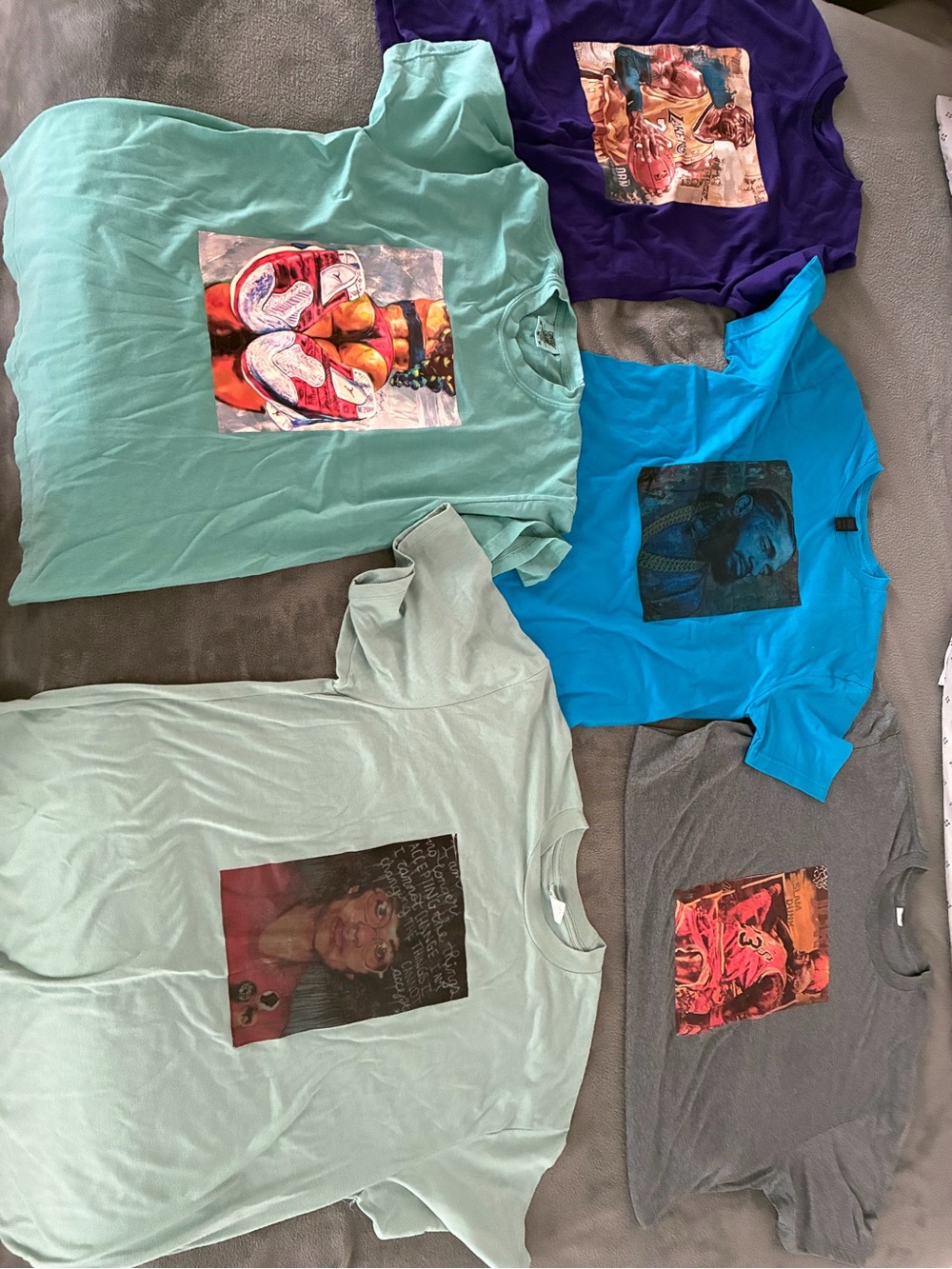 Graphic Tees in Mint, Teal, Blue, Purple, Gray different sizes NEW no tags